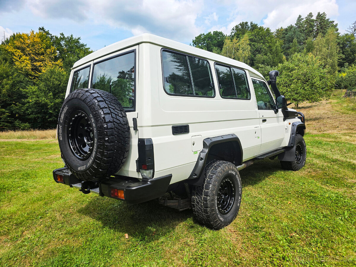LAND CRUISER GRJ78 2024 FACELIFT 4.0 V6 - 3