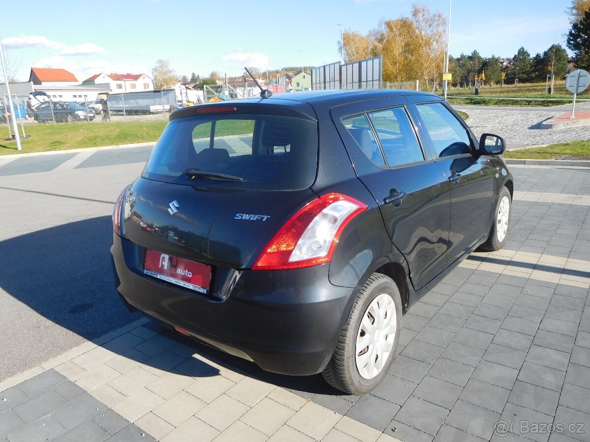 Suzuki Swift 1.2i Sport, 66 kW, Klima - 3