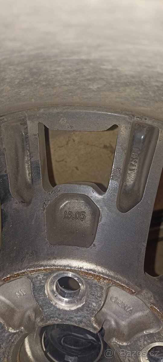 Sada kol Dodge RAM 1500 – disky 17"Mopar + Nokian Hakkapeli