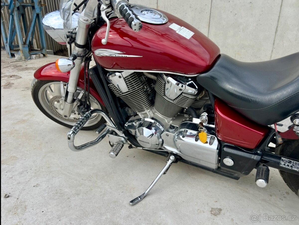 Honda VTX 1800, TOP stav - 3