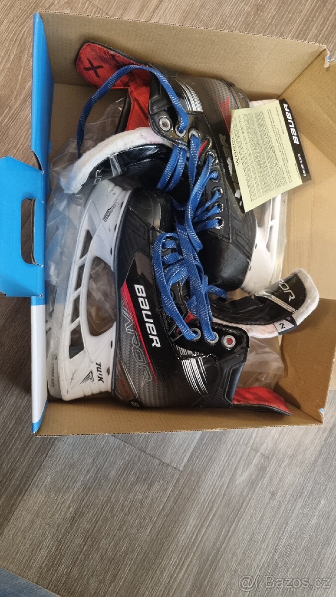 Hokejové brusle - 3