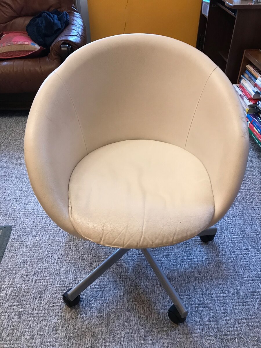 OTOČNÁ KŘESLA - 3