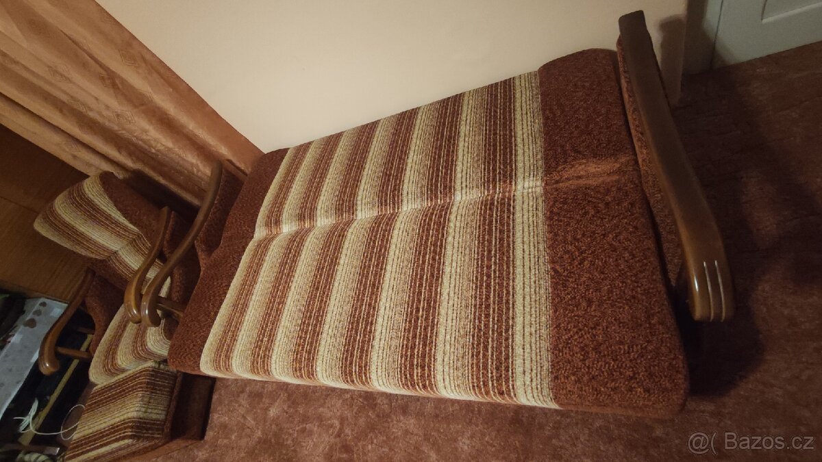 Gauč + 2 křesla + 2 taburety - 3