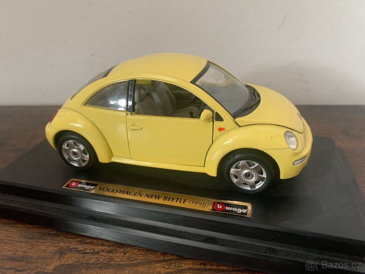 VW New Beatle 1:24 Bburago - 3