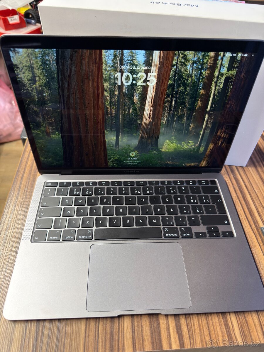 Zánovní - MacBook Air 13" 2020 Gray - 3