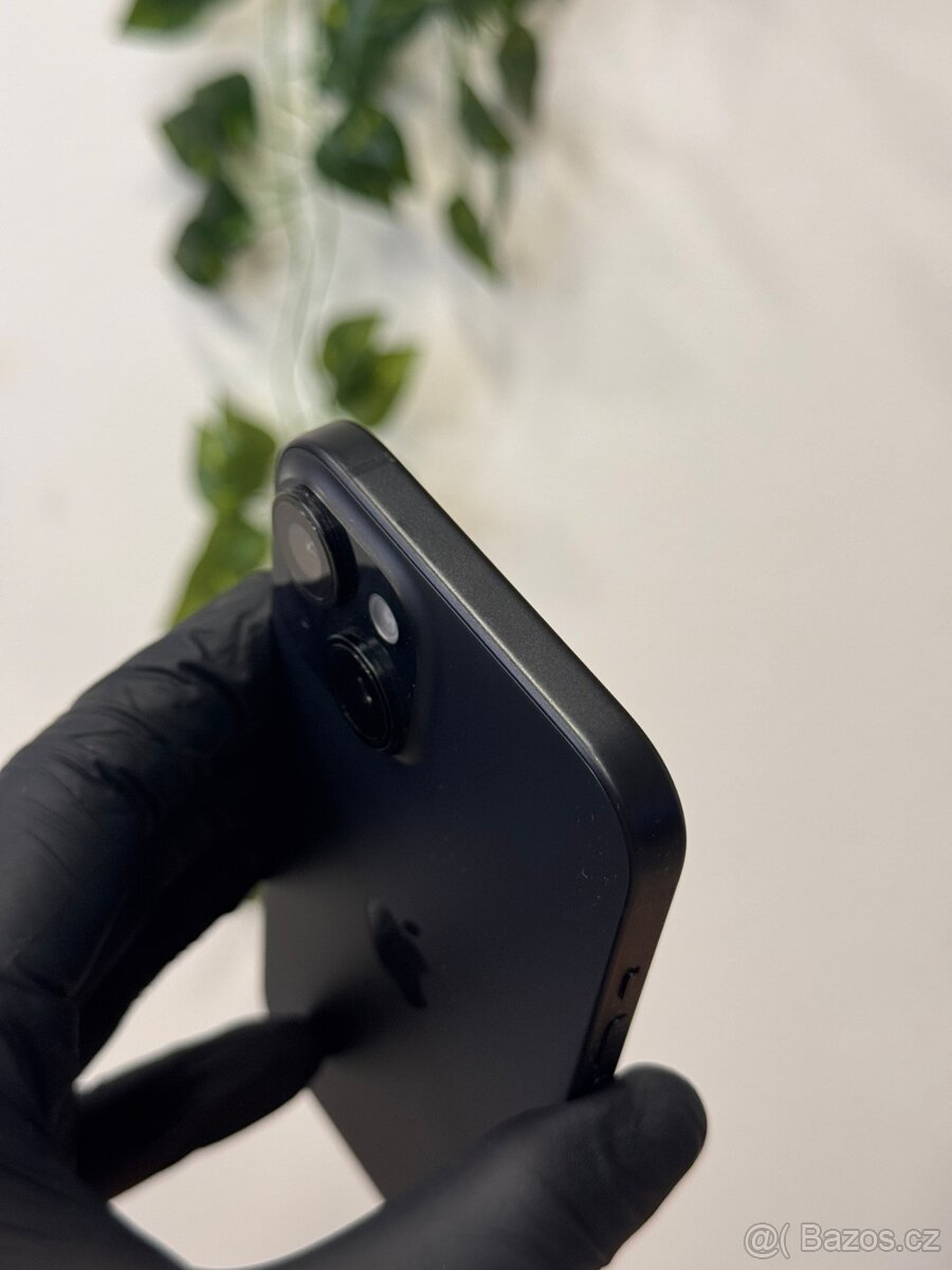 iPhone 15 128GB černý - 3