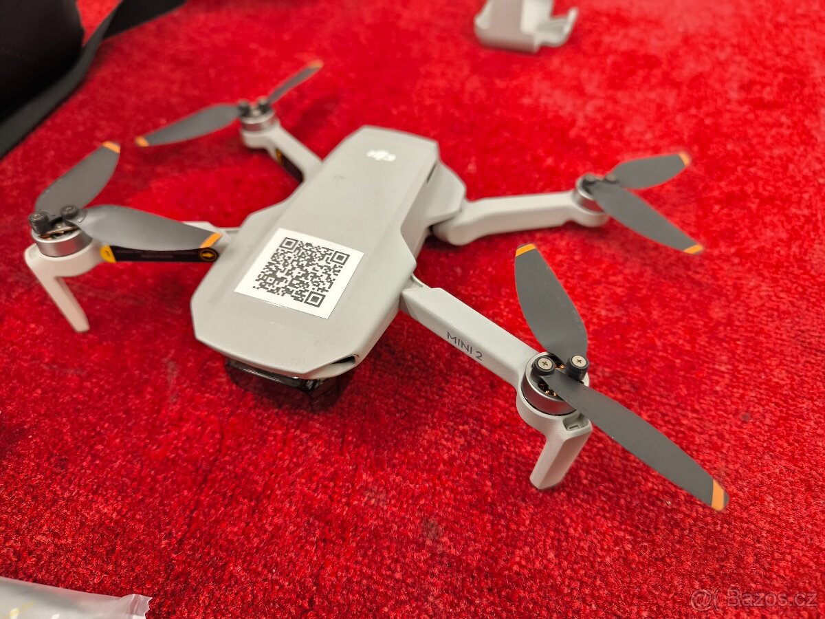 DJI Mini 2 Fly More Combo - 3
