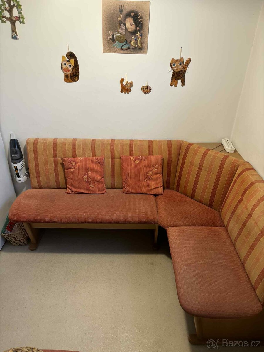 Rohová jídelní lavice + židle - 3