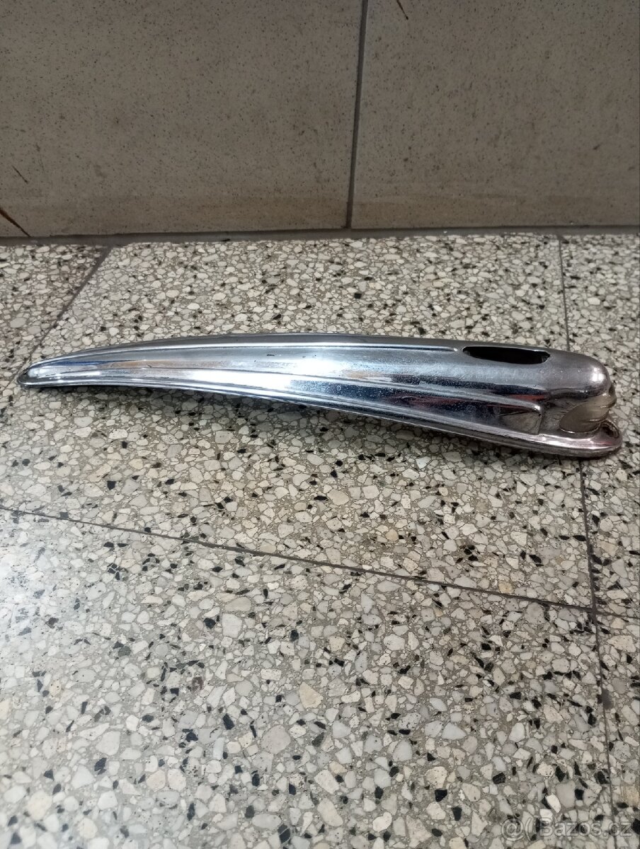 Pozička předního blatníků škoda Tudor - 3