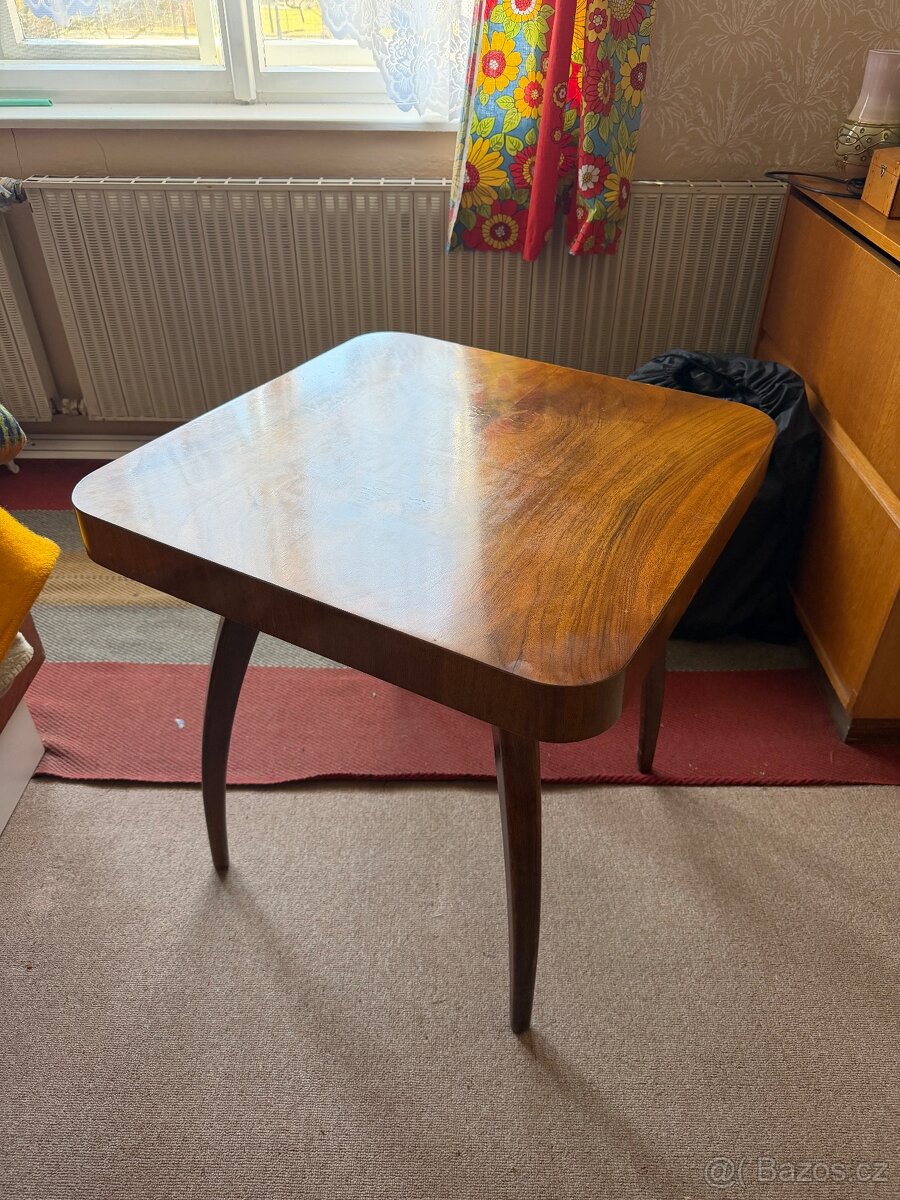 Křesla a stolek Halabala - 3