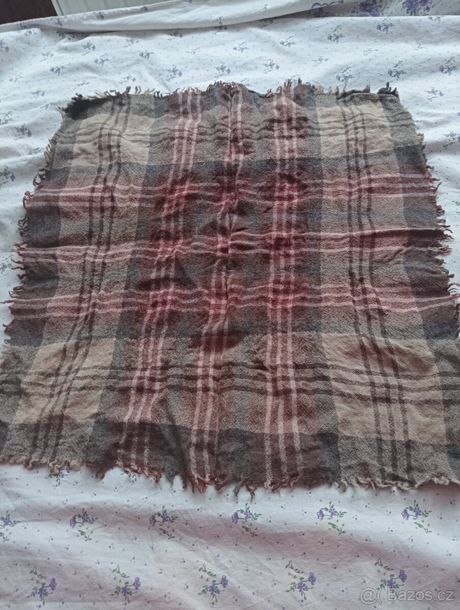 Staré šátky - 3