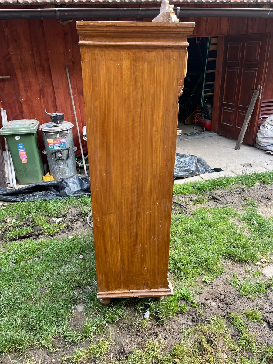 Starožitná skříň, skleník - 3