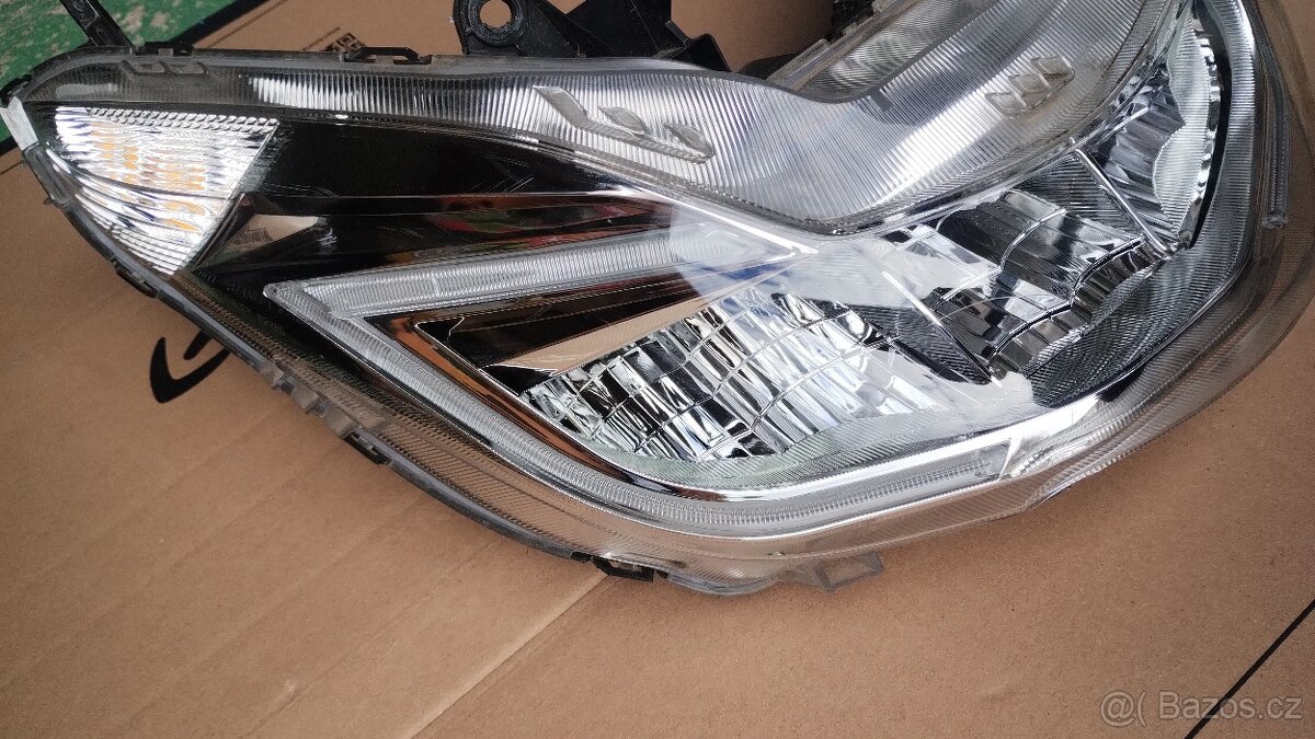 Original predni LED svetlo Honda pcx 125 model 2014-17 - 3