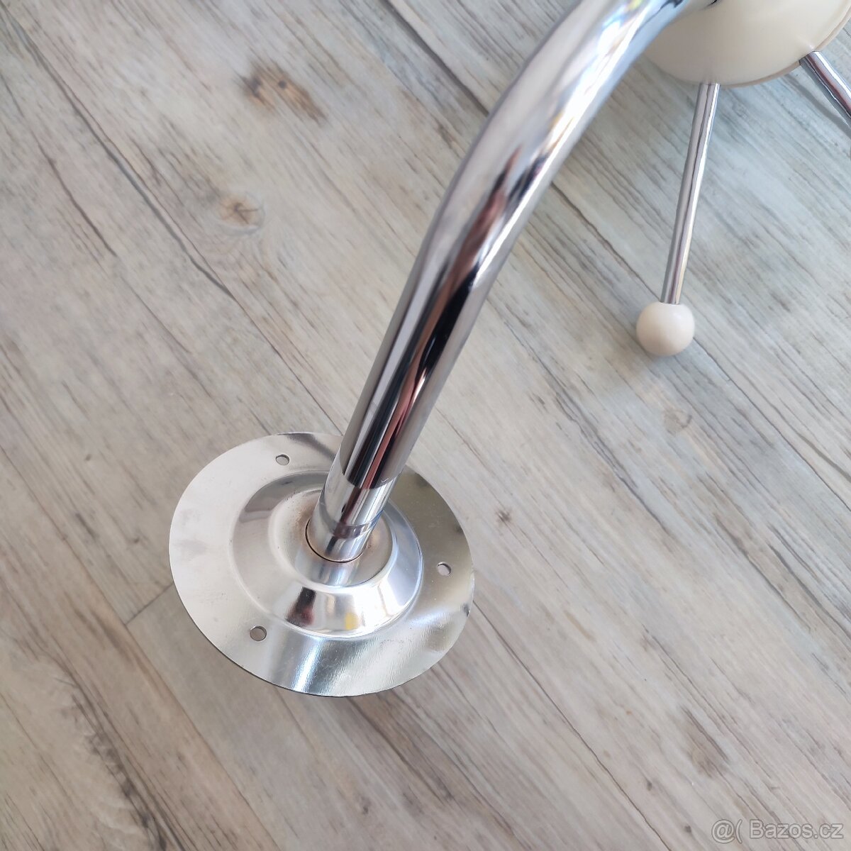 Designový věšák retro - 3