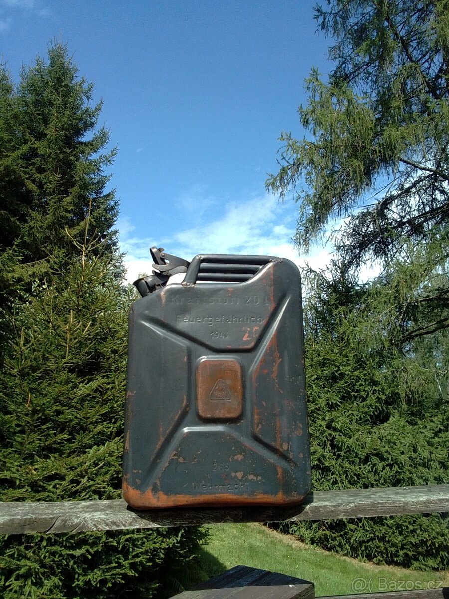 Wehrmacht-Válečný kanystr německé armády z r. 1943 - 3