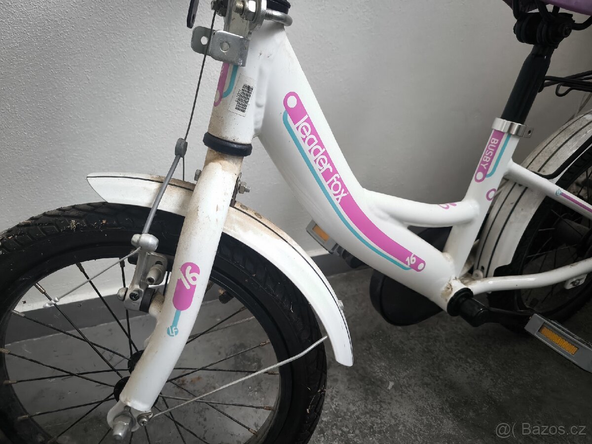 Dívčí kolo Leader Fox Busby 18 - 3