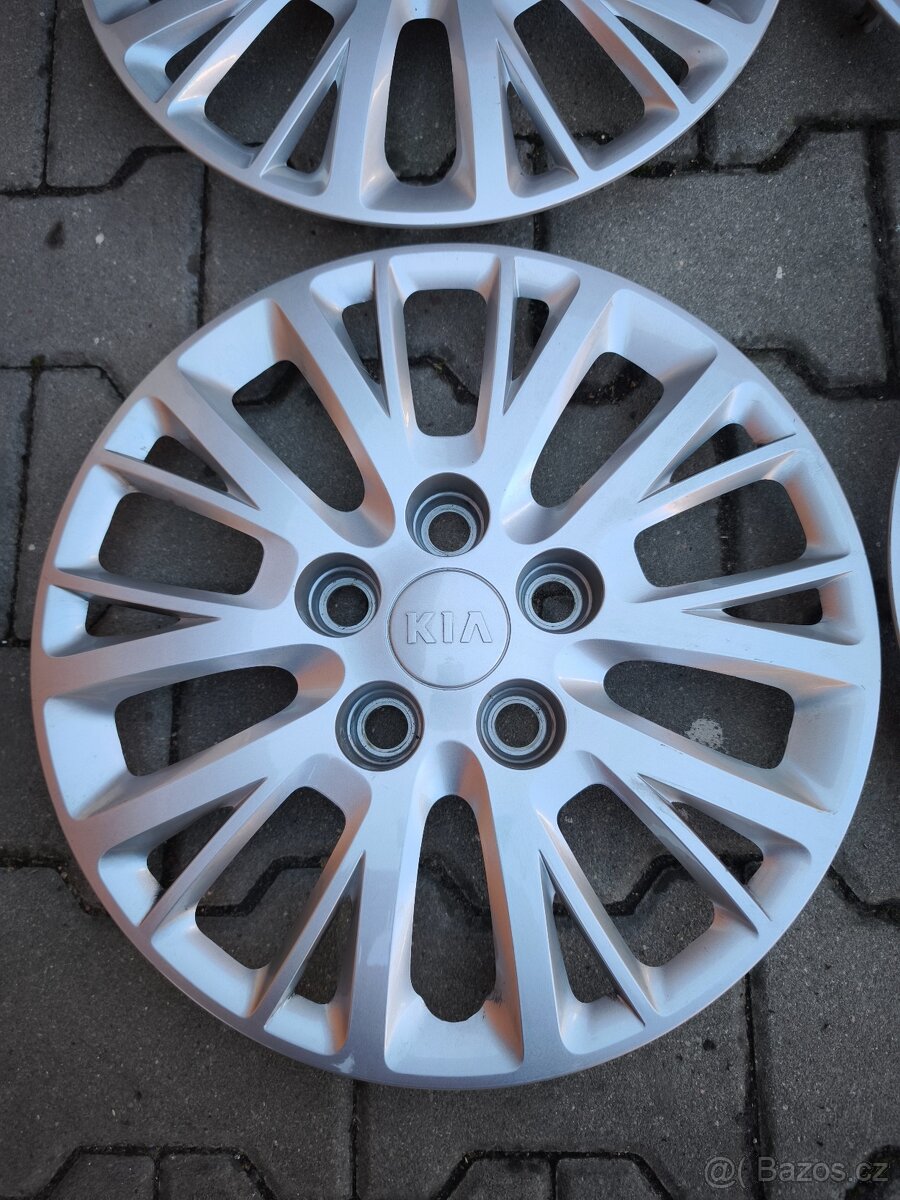 Paprskové poklice KIA - 15' - 3