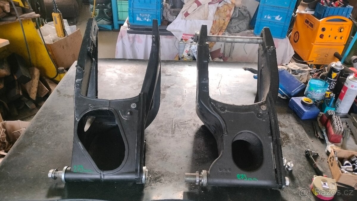 Kyvná vidlice (kyvka) R1 - 3