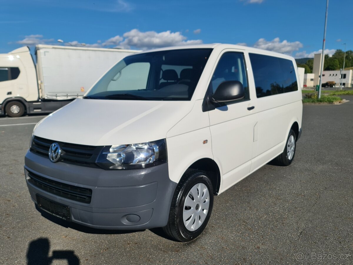 VW CARAVELLE T5 2.0 TDi 75-KW KLIMA 9-MÍST SERVISK 1.MAJ. - 3