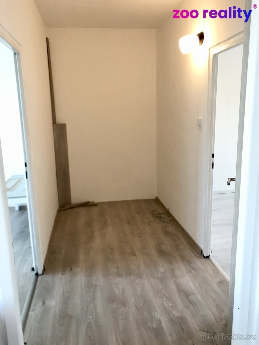 Pronájem 3+1, balkón, POD HVĚZDÁRNOU - 3