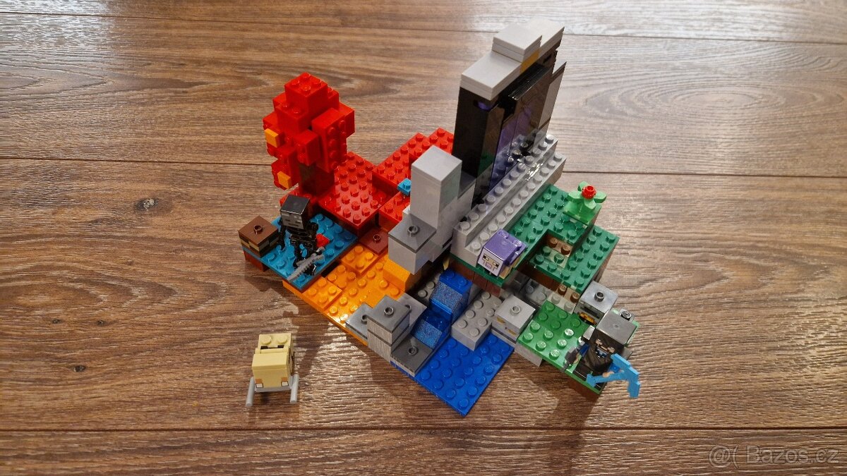 Lego Minecraft 21172 Zničený portál - 3