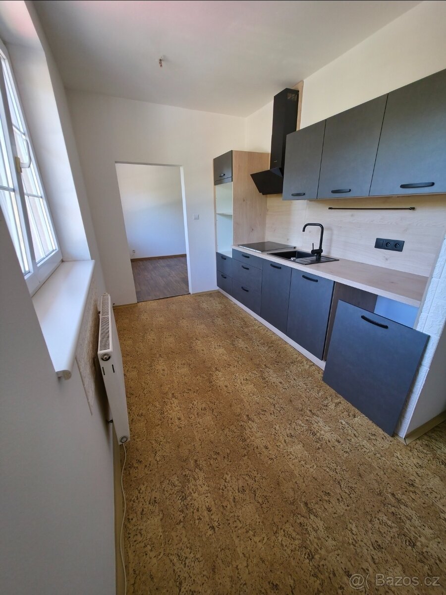 Byt 3+1, 60m2 k prodeji Lomnice Kraslická 1 - 3