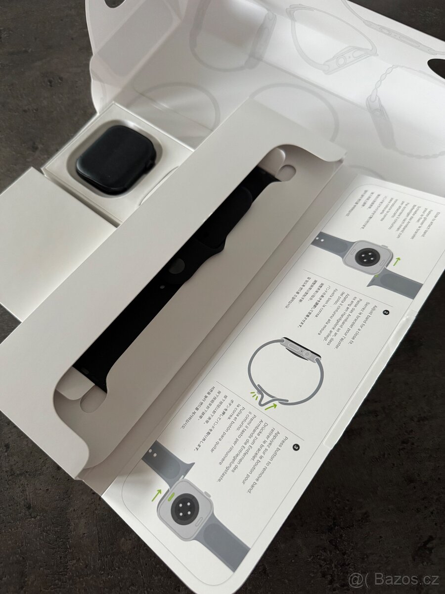 Apple Watch 11 46mm Černá - 3