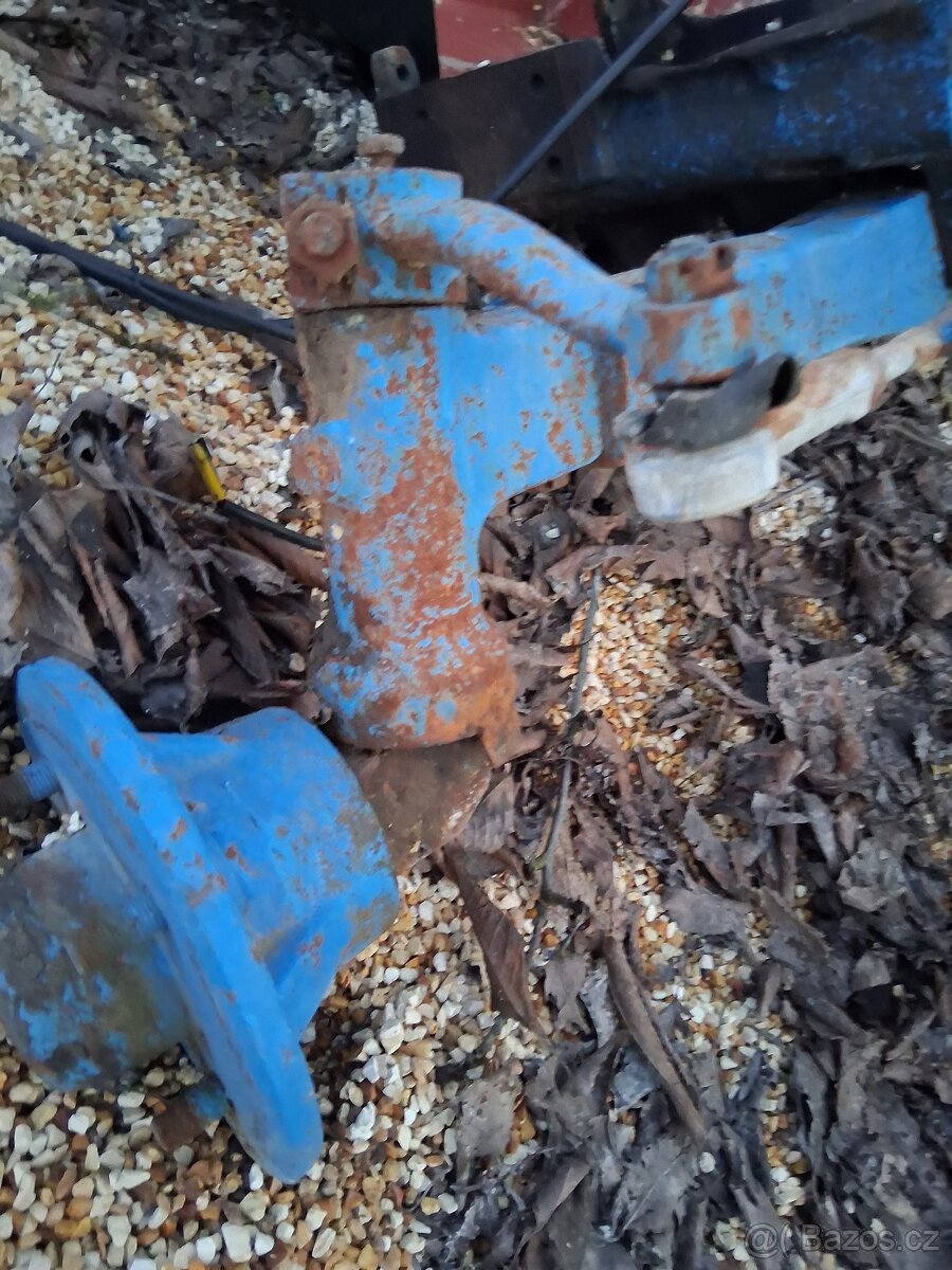 Zetor 25 predni naprava - 3