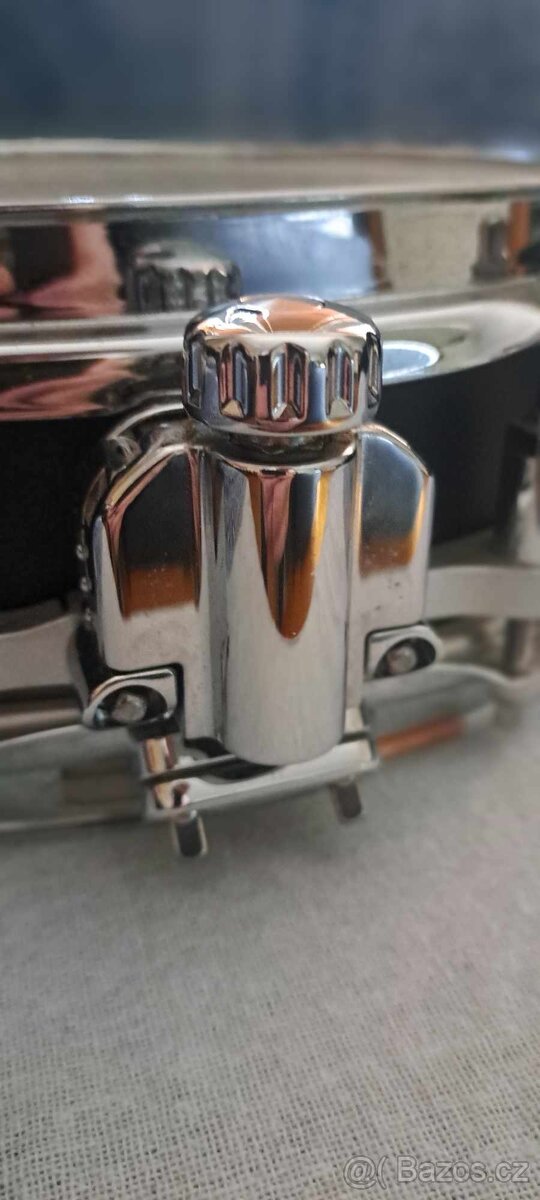 Pearl 14x3,5 Stainless Steel Free Floating Snare Drum. - 3