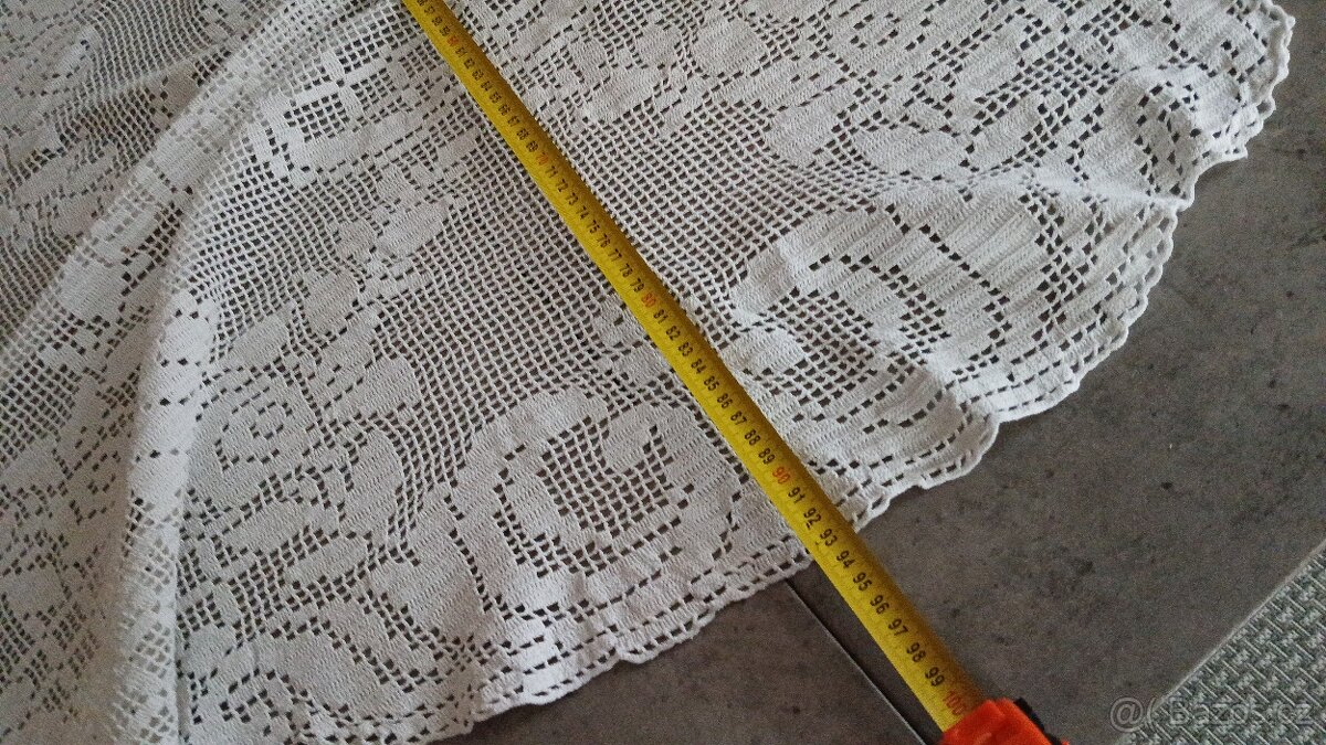 Vintage háčkovaný ubrus 106cm x 93cm - 3