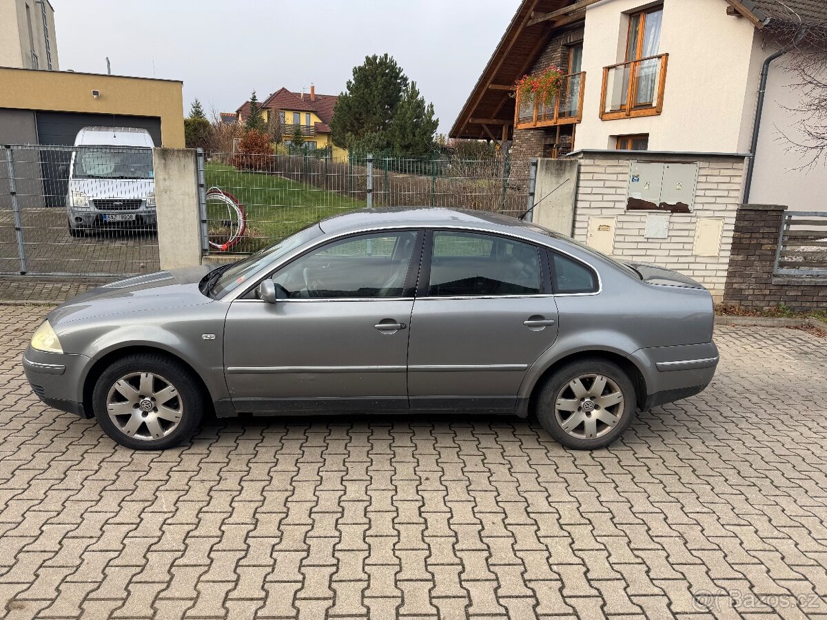 Volkswagen passat 1.9 TDi automat - 3