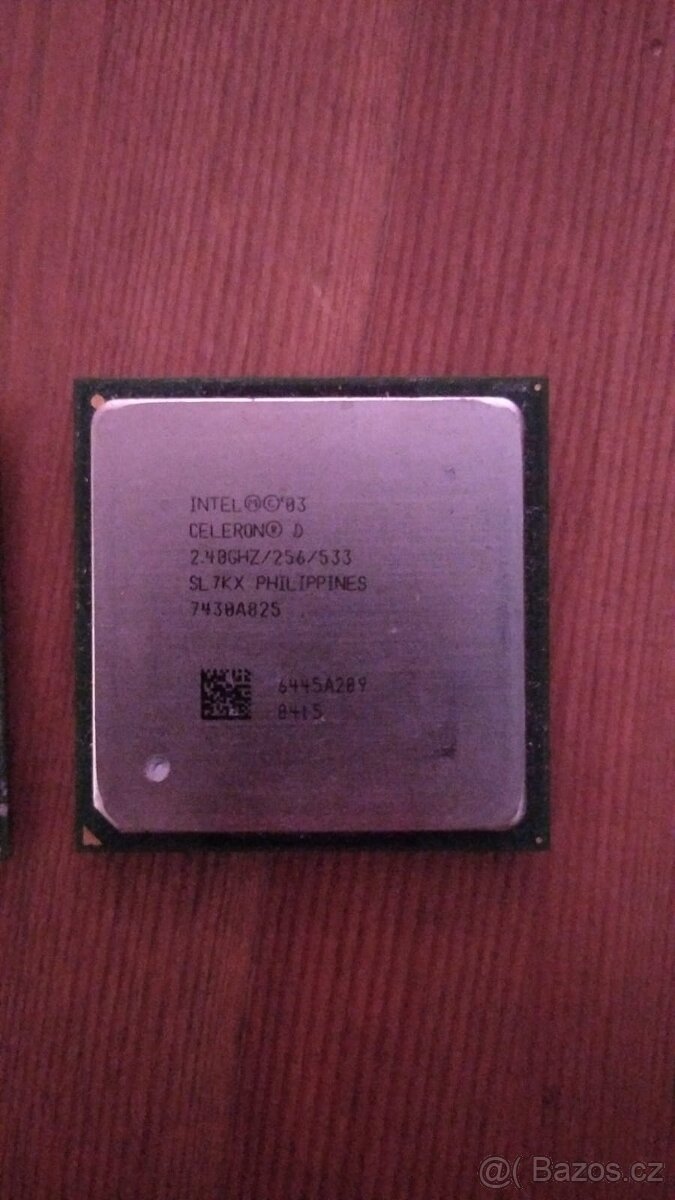 Prodám procesor soket 478 - 3