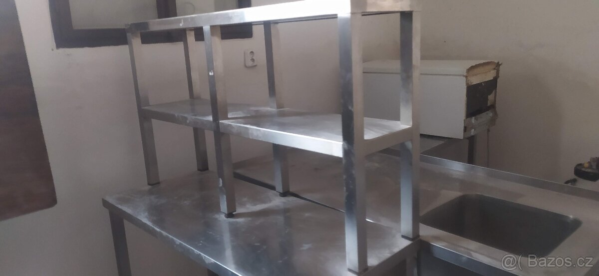 Nerezový stůl na výdej/příjem - 3