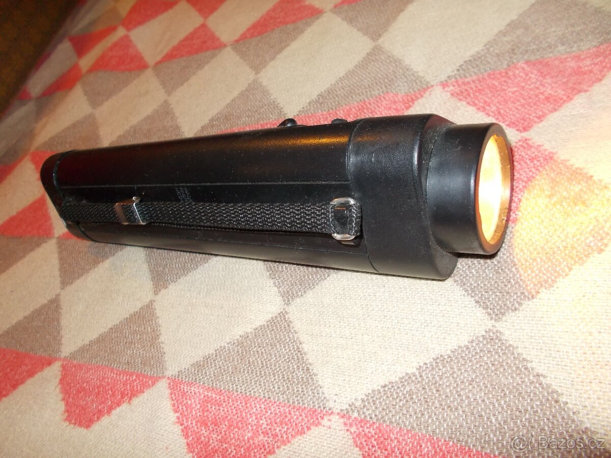 Víceúčelová svítilna - 3