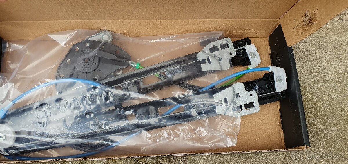 Stahovačka okna (pravá přední) - 3