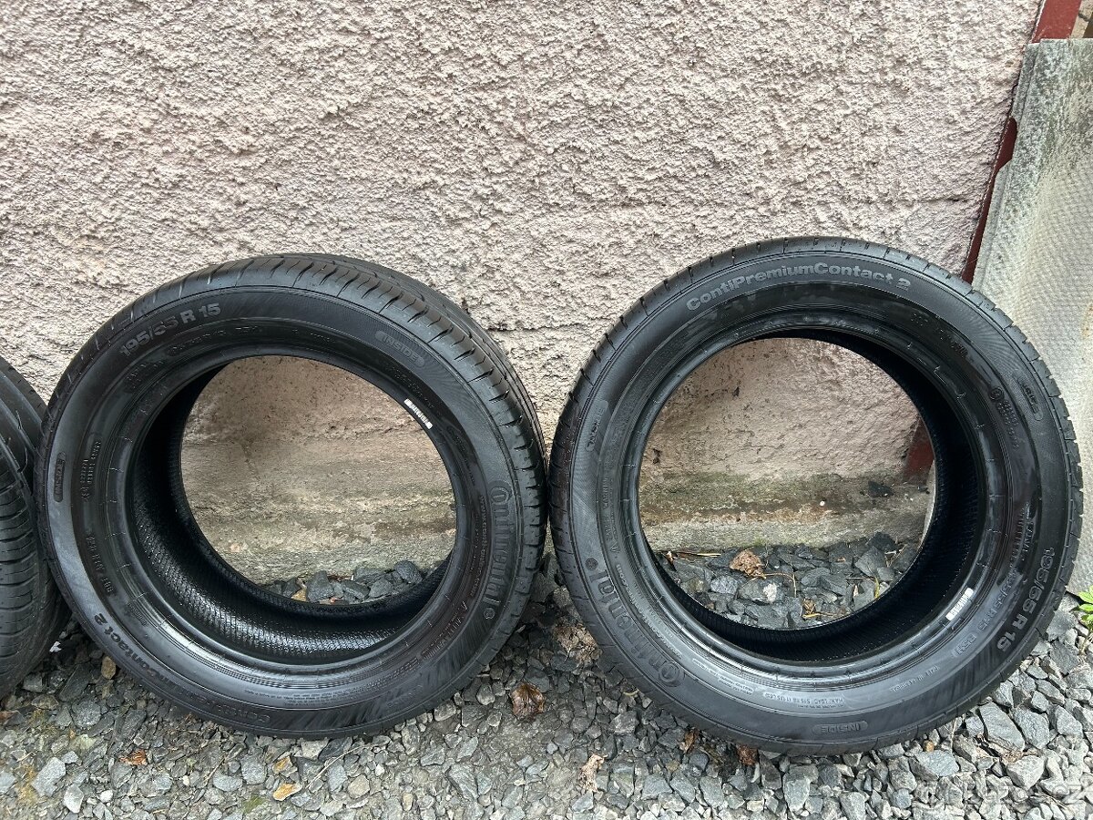 Prodám gumy 195/55/15 Continental - 3