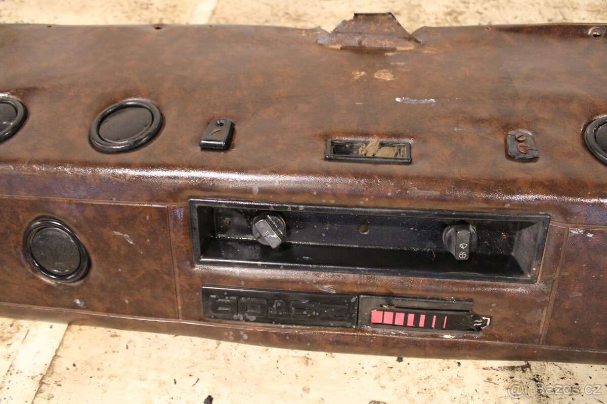 Zetor 7211 střešní panel topení - 3