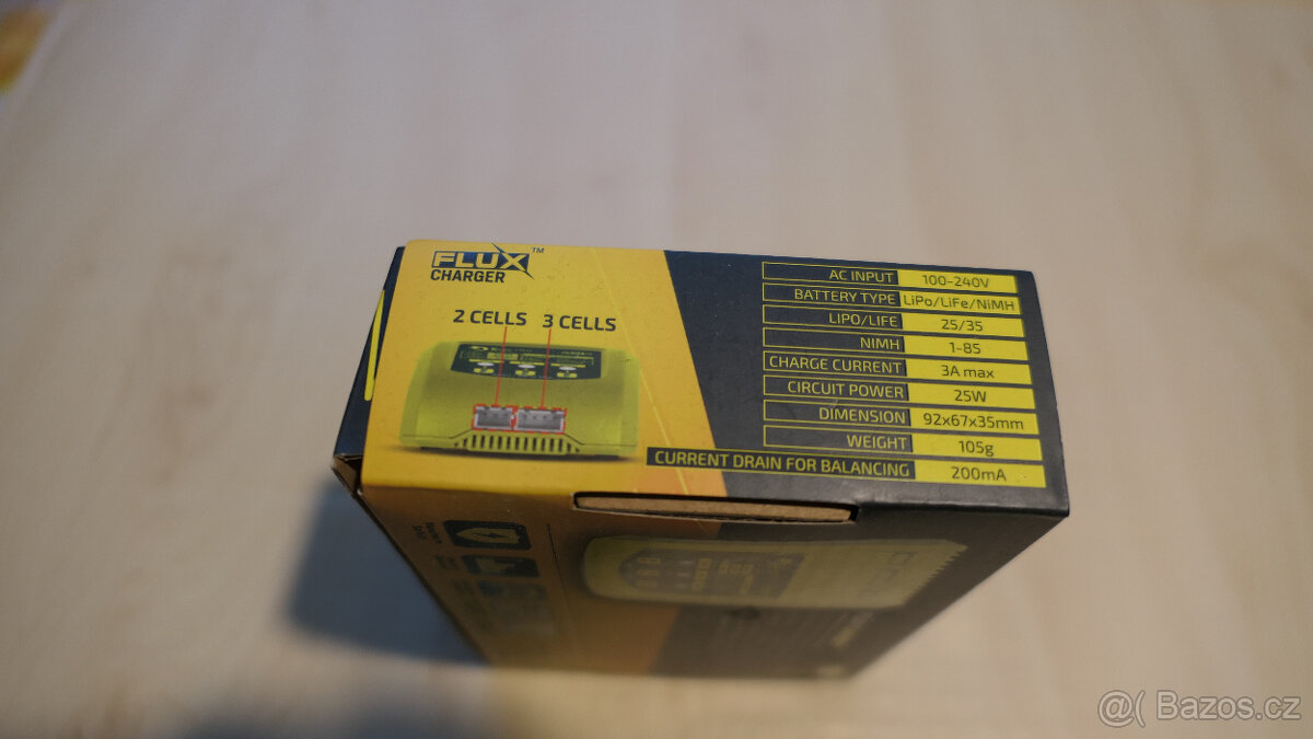 Univerzální nabíječ FLUX™ pro NiMH, Li-Po a Li-Fe - 3