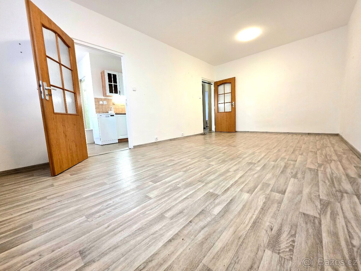 Pronájem bytu 2+1 Sokolov - 3