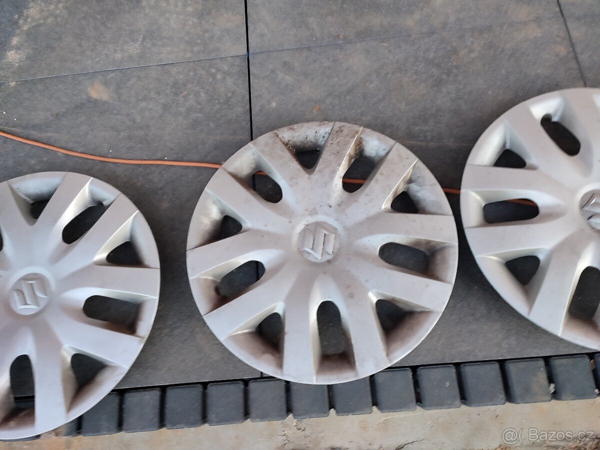 Kryty kol Suzuki Swift 15 sada - 3