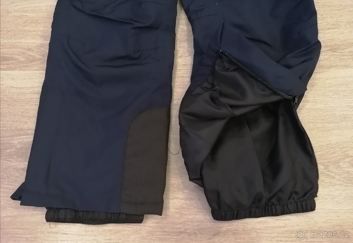 LYŽAŘSKÉ KALHOTY A ČEPICE - 3