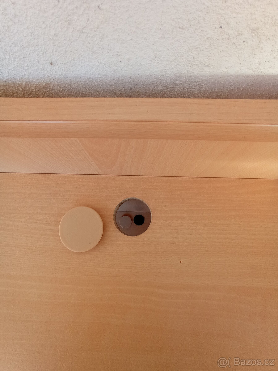 Nová tv skříňka /stolek/ - 3