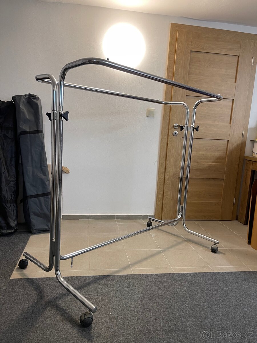 Stojan na oblečení věšák do obchodu - 3
