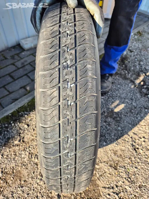 Volvo dojezdového kolo 9209872 4,00Bx17x50 125/80R17 - 3