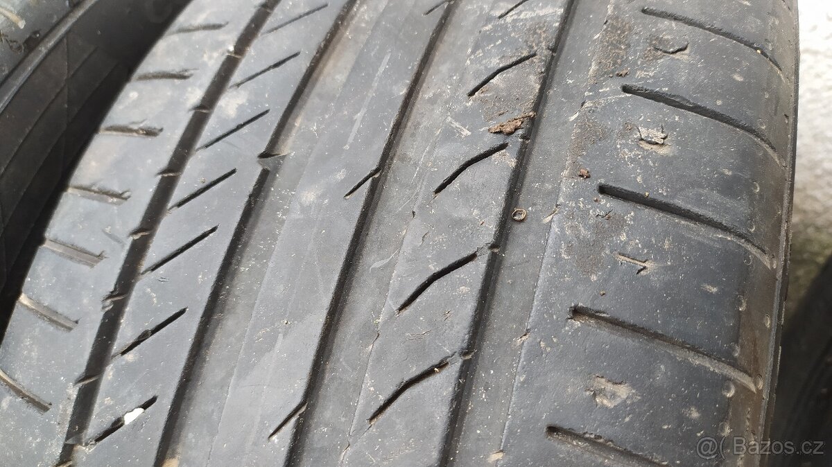 235/45/19 letní Continental 3 kusy - 3