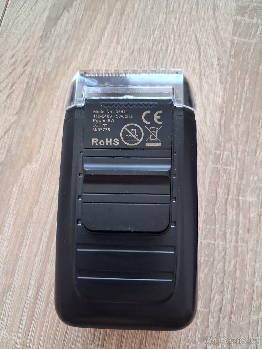 Holící strojek - 3