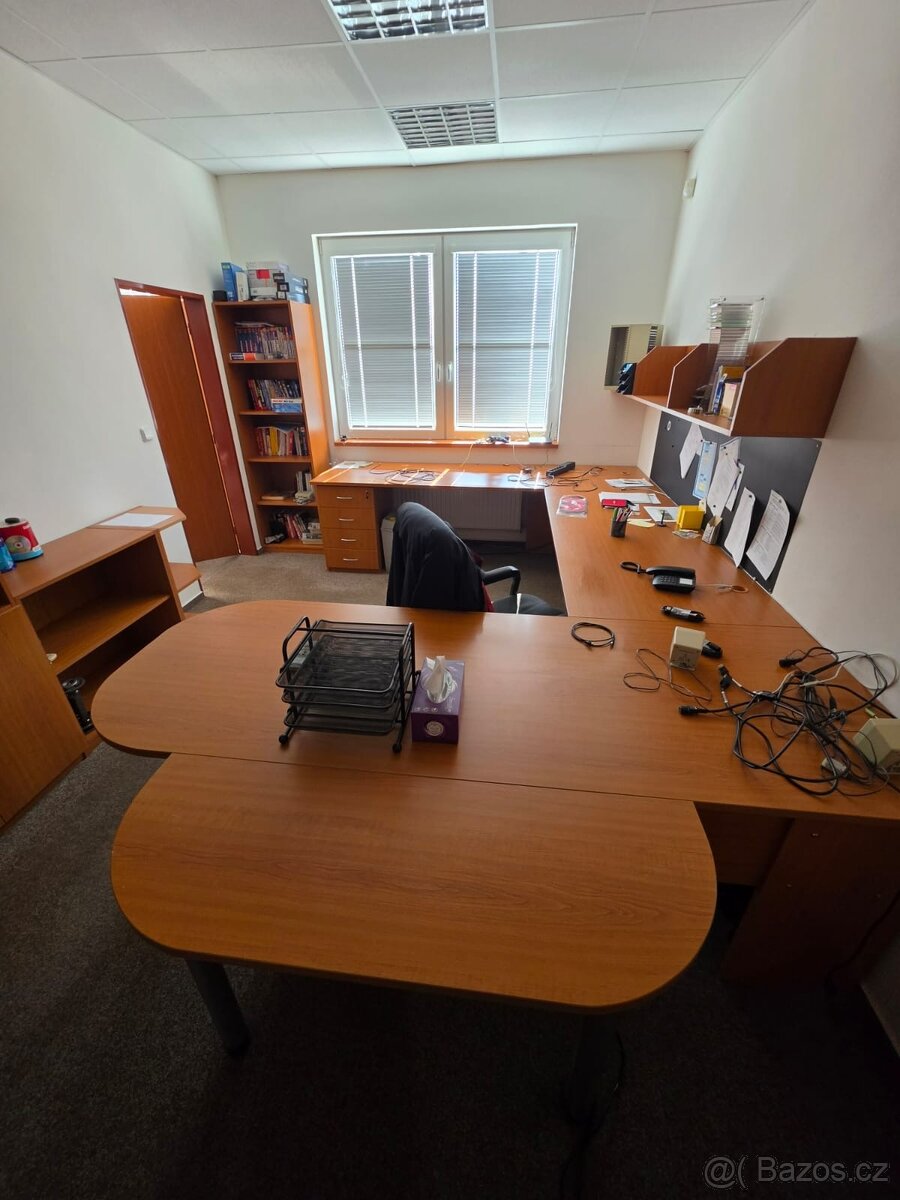 Nábytek do kanceláře. - 3
