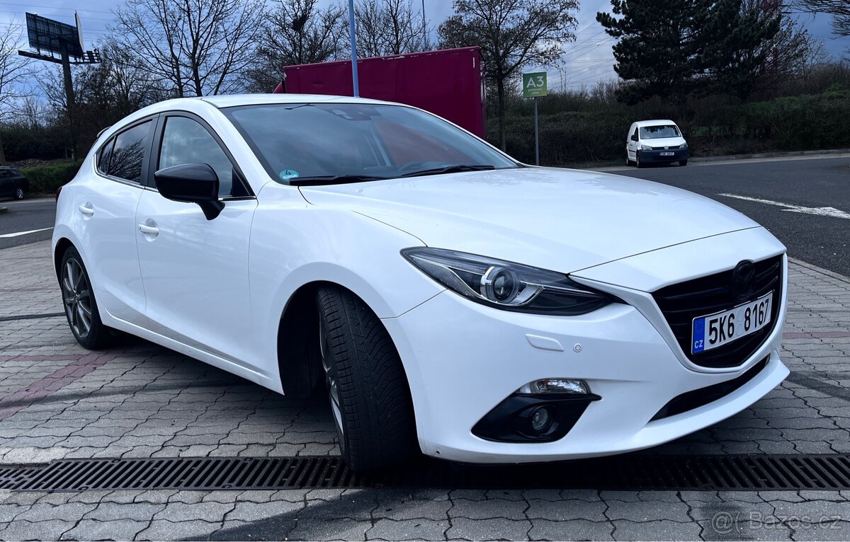 Mazda 3 Revolution - 3