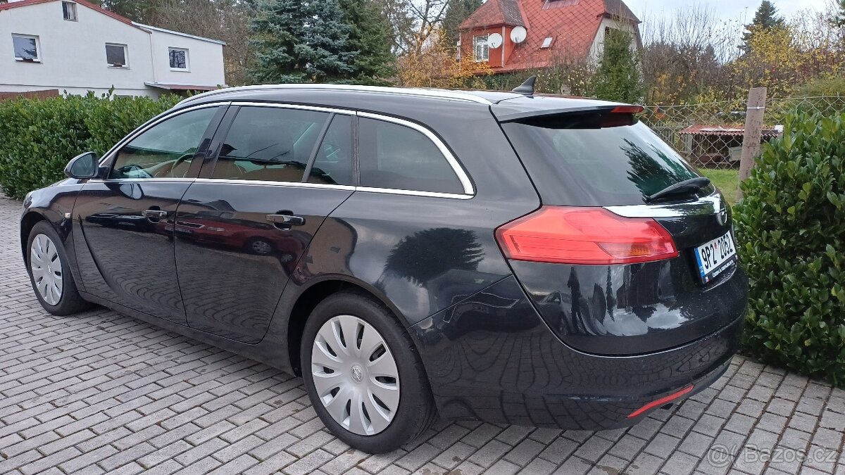 Opel Insignia Sport 2.0 TDI 118 KW - 3