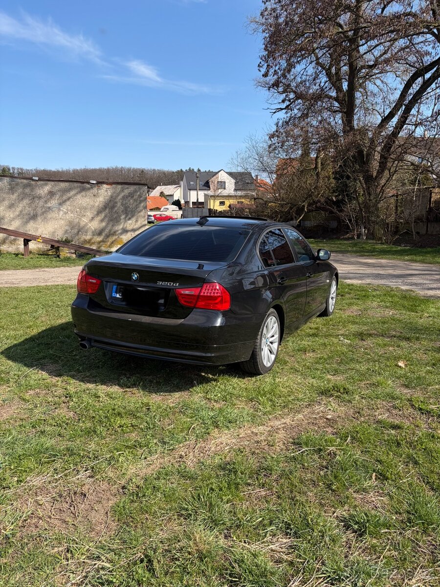 BMW E90 320d 2011 - 3